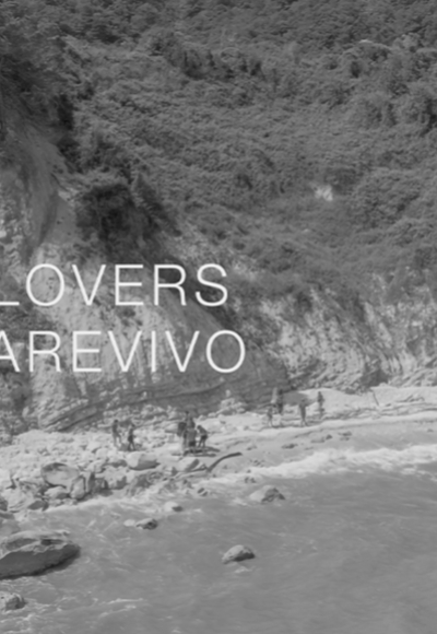 BEACH LOVERS WITH MAREVIVO